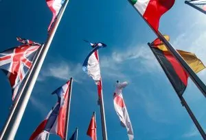 Envio de documentos para 220 países