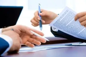 Documentos no serviço de envio internacional dos Correios